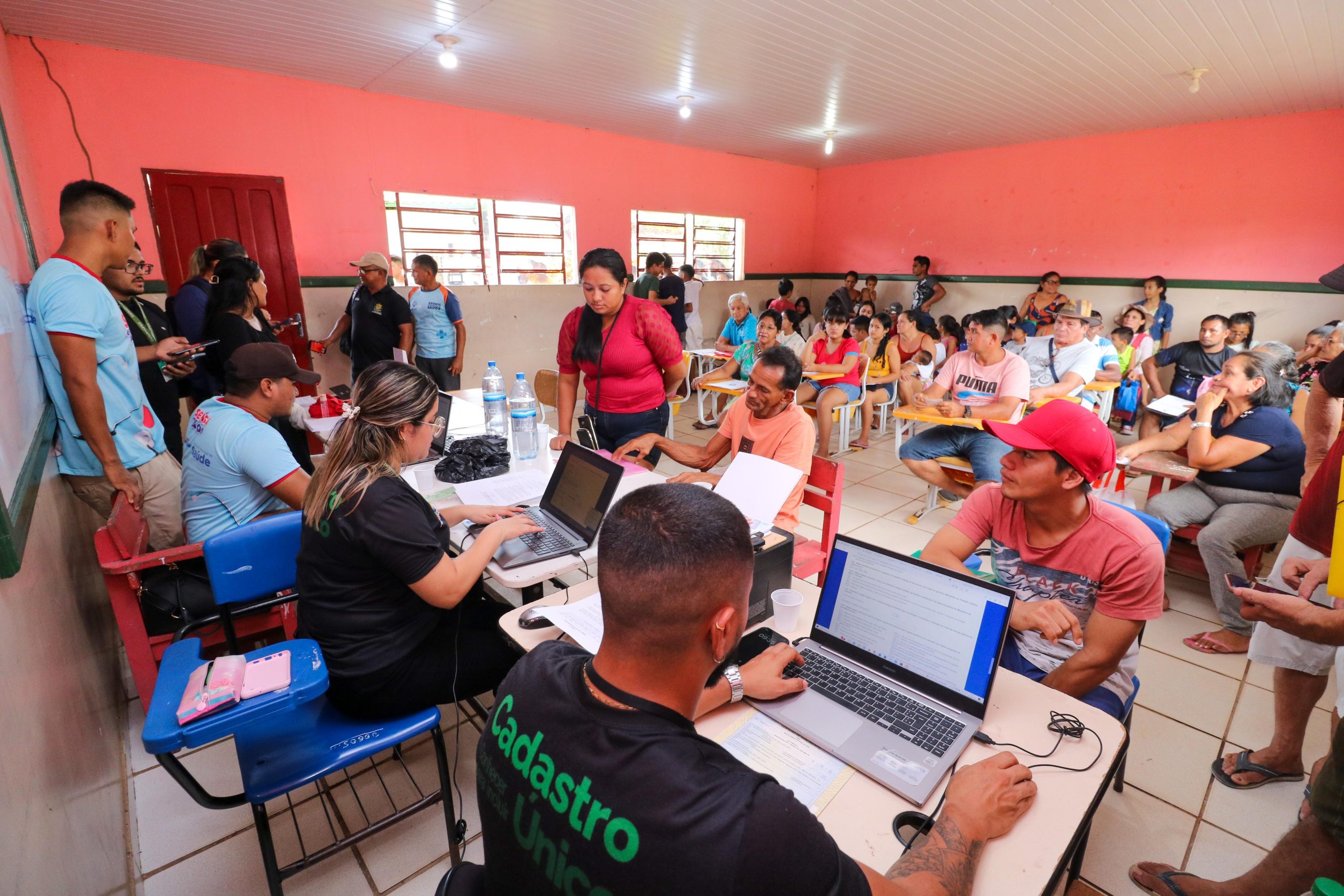 Prefeitura de Barreirinha promove ação de cidadania e saúde no Distrito de Pedras